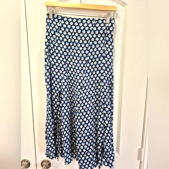 NWT Maje Clover-Print Satin-Effect Midi Skirt, EU 36 - Picture 6 of 12